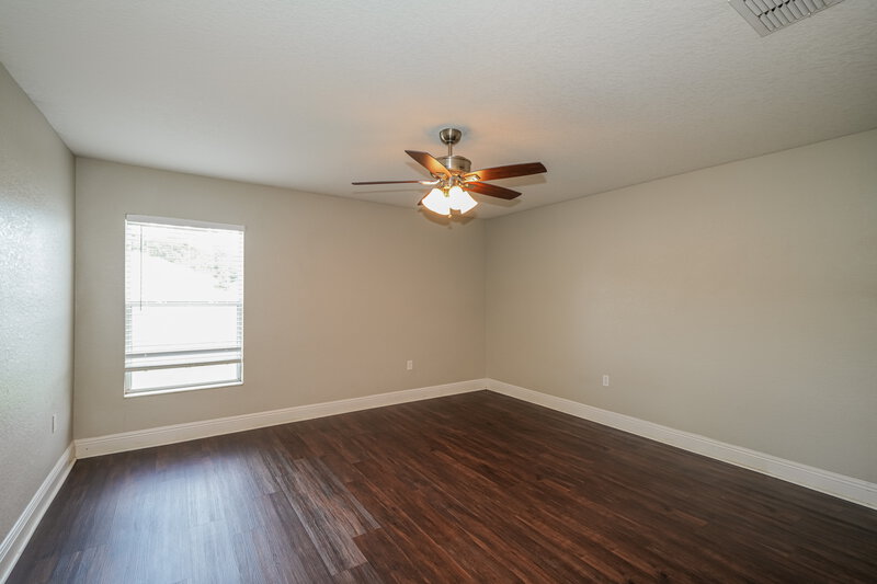 2,180/Mo, 5062 Belmont Park Ln Mulberry, FL 33860 Main Bedroom View 2