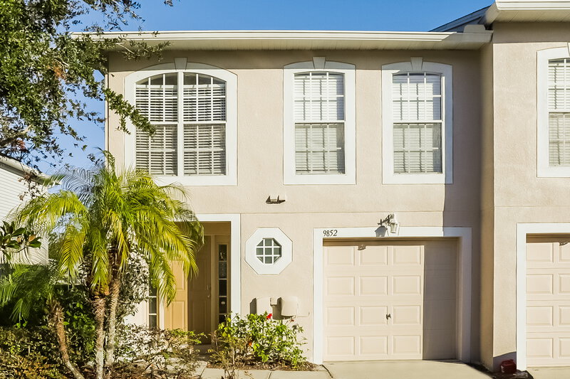 2,270/Mo, 9852 Ashburn Lake Dr Tampa, FL 33610 External View