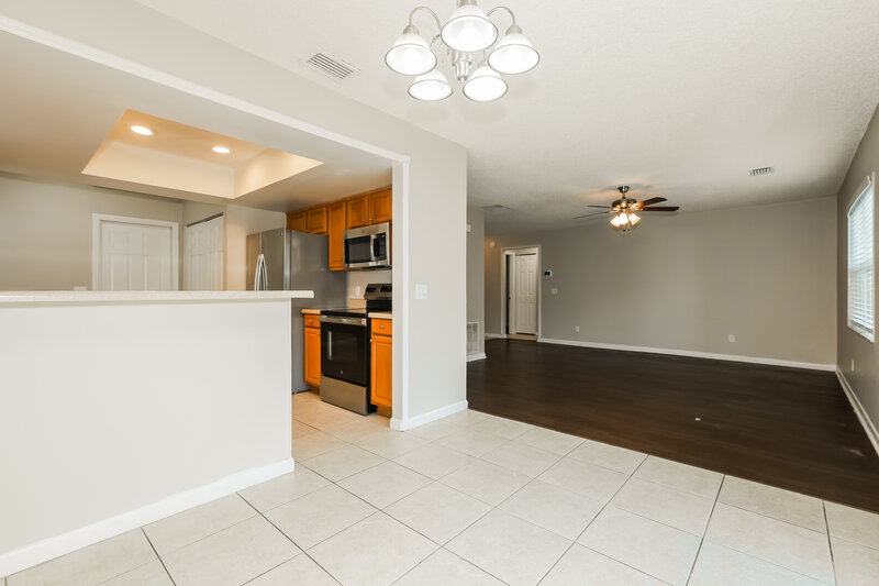 1,995/Mo, 318 Regal Park Dr Valrico, FL 33594 Dining Room View 2