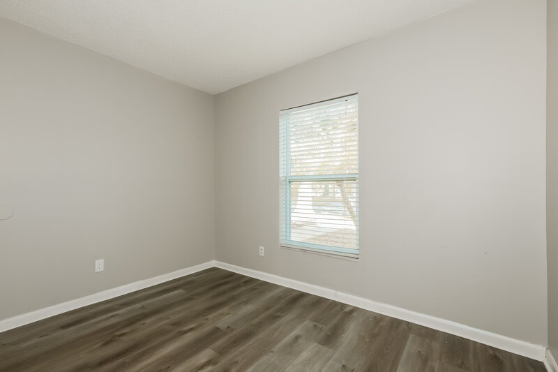 1,995/Mo, 318 Regal Park Dr Valrico, FL 33594 Bedroom View 2