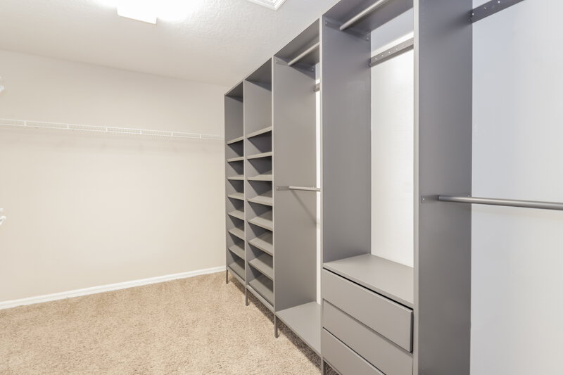 2,340/Mo, 31624 Spoonflower Cir Wesley Chapel, FL 33545 Walk In Closet View
