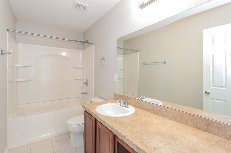 2,340/Mo, 31624 Spoonflower Cir Wesley Chapel, FL 33545 Bathroom View