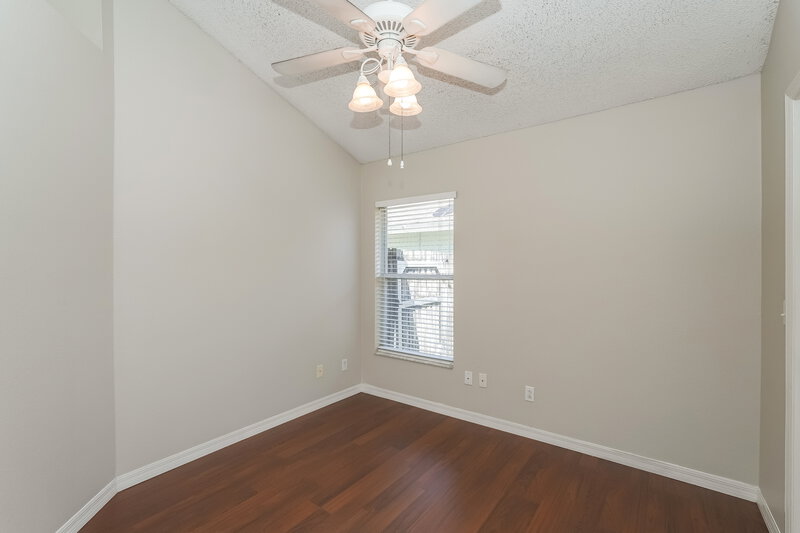 4,060/Mo, 10247 Oasis Palm Dr Tampa, FL 33615 Bedroom View