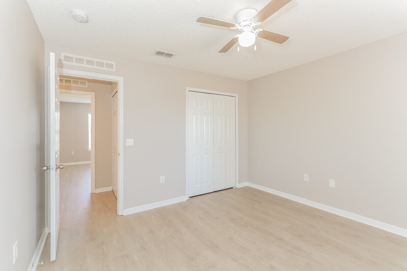 2,490/Mo, 12496 Maycrest Avenue Weeki Wachee, FL 34614 Bedroom View 3