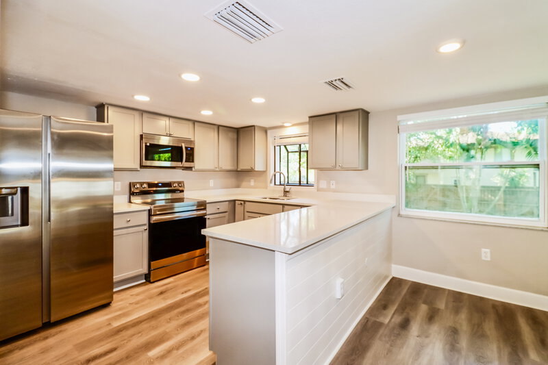 3,810/Mo, 2971 Longbrooke Way Clearwater, FL 33760 Kitchen View