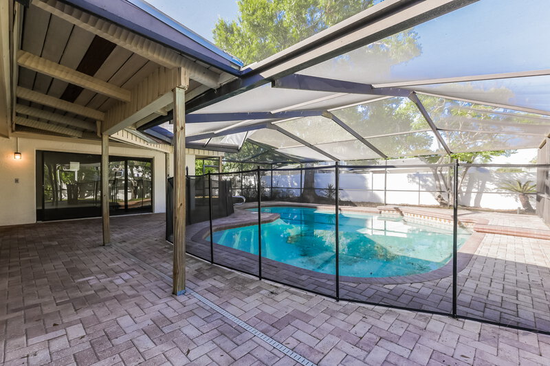 3,310/Mo, 5337 Northdale Blvd Tampa, FL 33624 Rear View