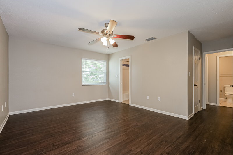 1,970/Mo, 5146 Londonderry Ln Wesley Chapel, FL 33543 Main Bedroom View