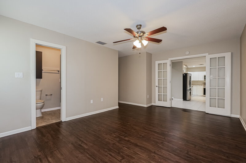 1,970/Mo, 5146 Londonderry Ln Wesley Chapel, FL 33543 Main Bedroom View 2