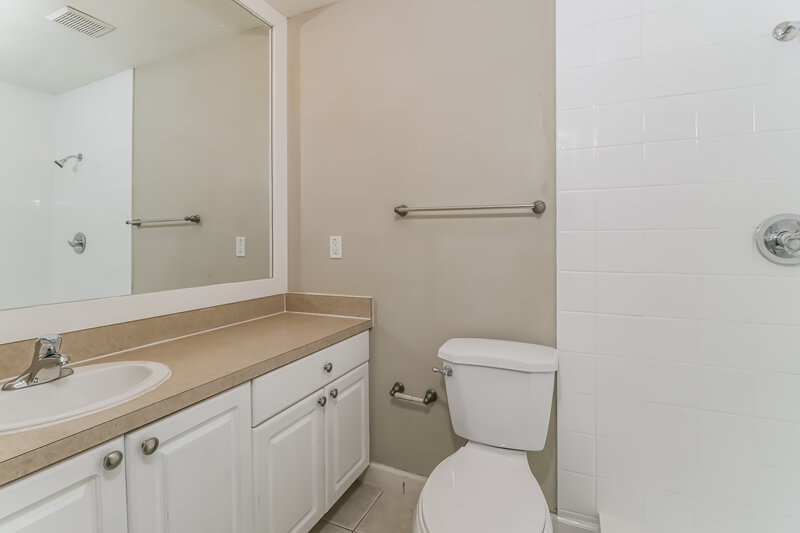 2,010/Mo, 5146 Londonderry Ln Wesley Chapel, FL 33543 Bathroom View