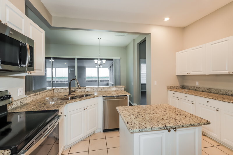 3,270/Mo, 6041 Cason Way Lakeland, FL 33812 Kitchen View 3