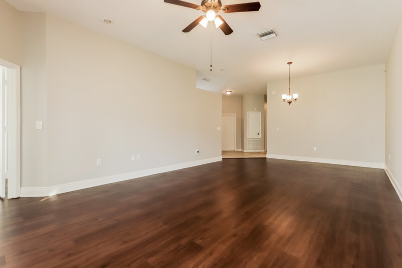 1,930/Mo, 5139  LOCHMEAD TERR Zephyrhills, FL 33541 Living Room View