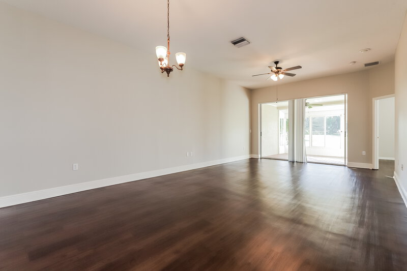 1,930/Mo, 5139  LOCHMEAD TERR Zephyrhills, FL 33541 Dining Room View 2