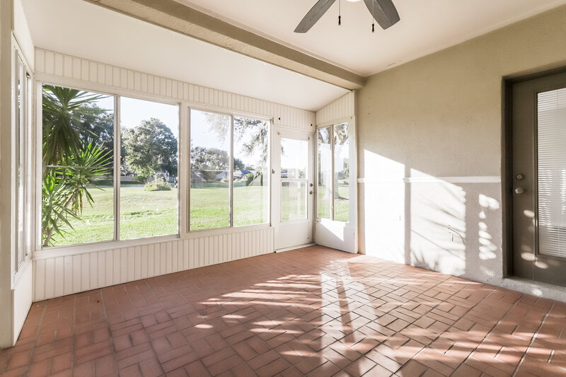 1,930/Mo, 5139  LOCHMEAD TERR Zephyrhills, FL 33541 Sun Room View