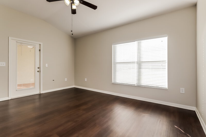 1,930/Mo, 5139  LOCHMEAD TERR Zephyrhills, FL 33541 Main Bedroom View