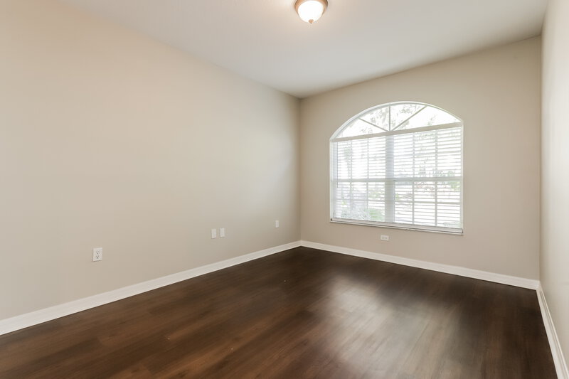 1,930/Mo, 5139  LOCHMEAD TERR Zephyrhills, FL 33541 Bedroom View 2