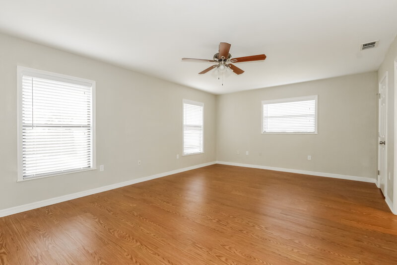 1,820/Mo, 411 Leafy Way Ave Spring Hill, FL 34606 Master Bedroom View