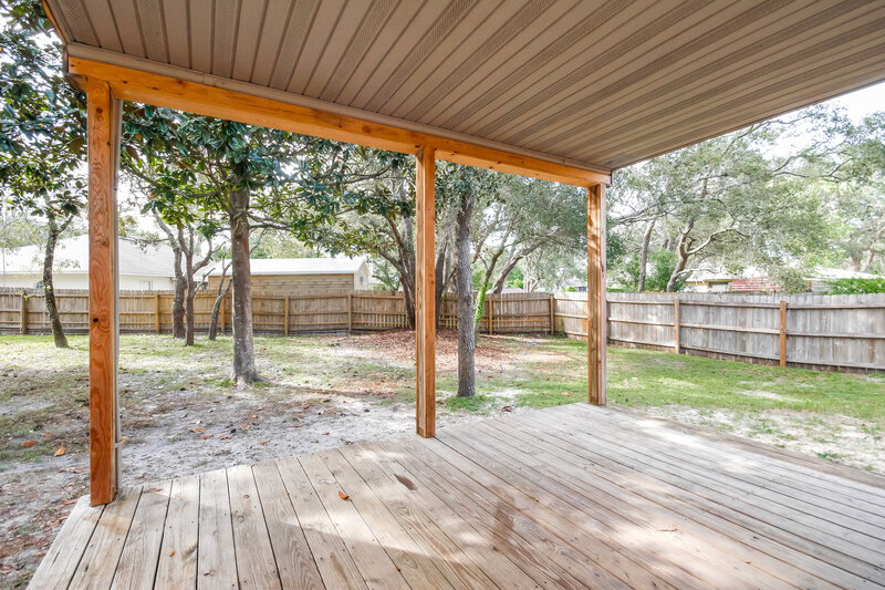 1,820/Mo, 411 Leafy Way Ave Spring Hill, FL 34606 Deck View