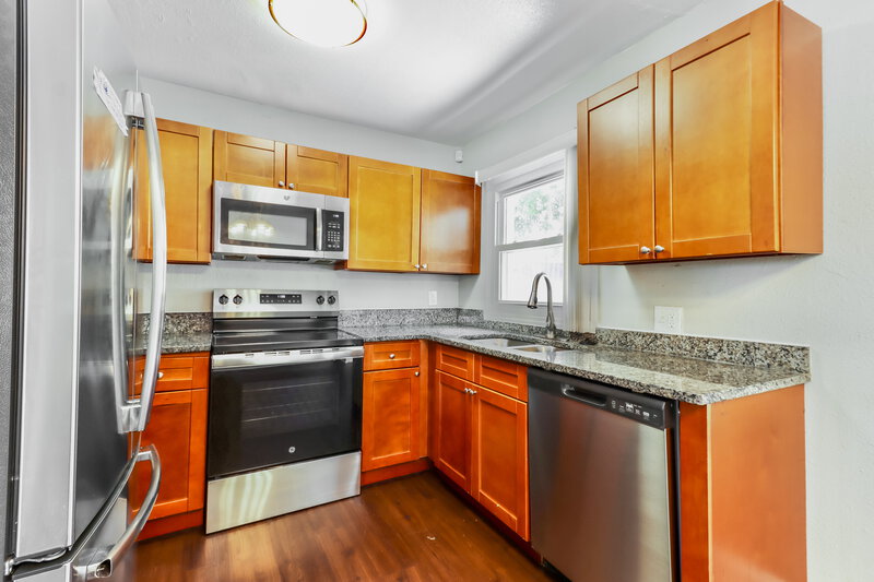 2,810/Mo, 5100 98Th Ave N Pinellas Park, FL 33782 Misc View 5
