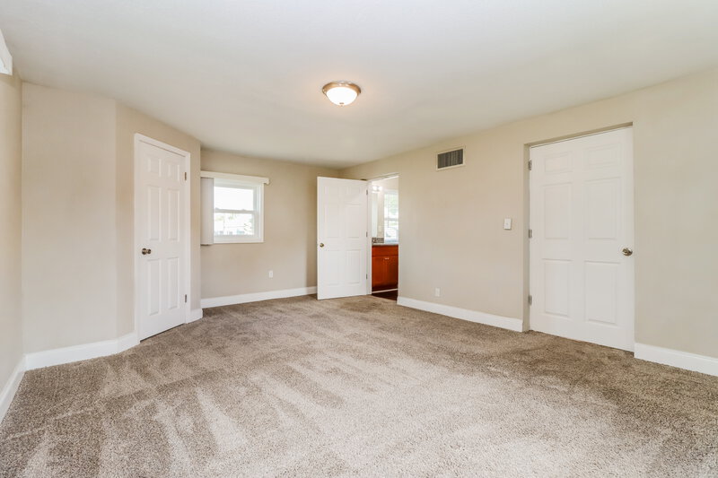 2,560/Mo, 5100 98Th Ave N Pinellas Park, FL 33782 Main Bedroom View