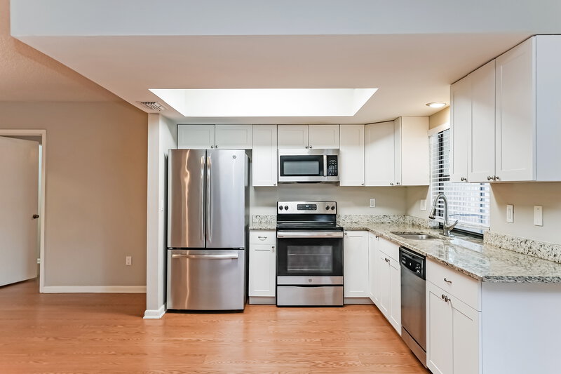 3,375/Mo, 3444 Brian Rd South Palm Harbor, FL 34685 Kitchen View