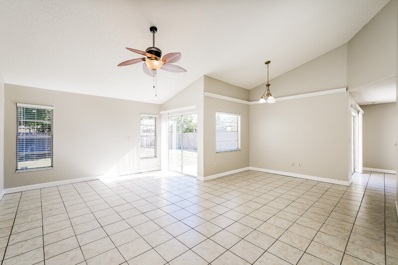 2,090/Mo, 12138 Fruitwood Dr Riverview, FL 33569 Living Room View