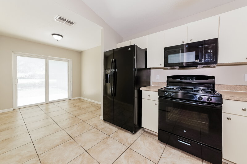 2,180/Mo, 7405 Oxford Garden Cir Apollo Beach, FL 33572 Breakfast Nook View