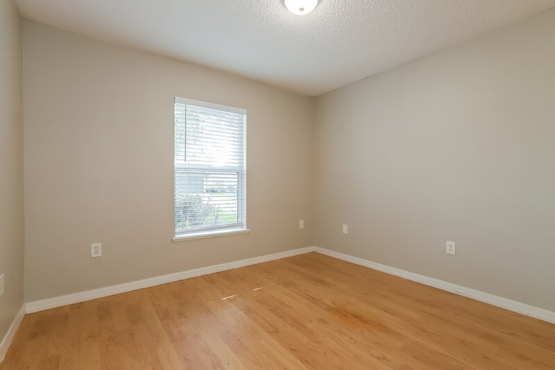 3,430/Mo, 12919 Parkington Dr Gibsonton, FL 33534 Bedroom View