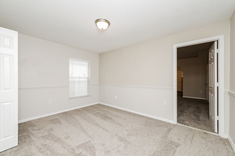 2,300/Mo, 12814 Lake Vista Dr Gibsonton, FL 33534 Bedroom View