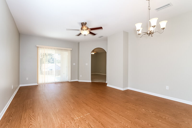 2,375/Mo, 457 Summer Sails Dr Valrico, FL 33594 Dining Room View