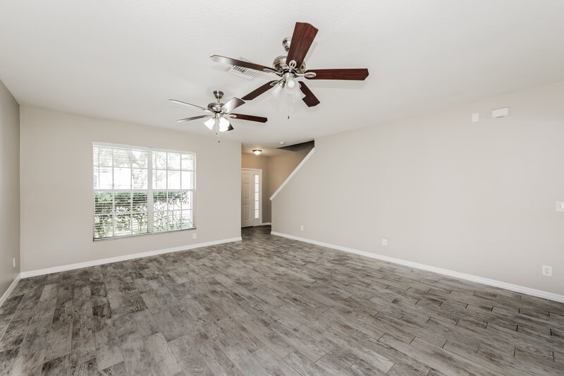 2,550/Mo, 8015 Terrace Ridge Dr Temple Terrace, FL 33637 Living Room View 2