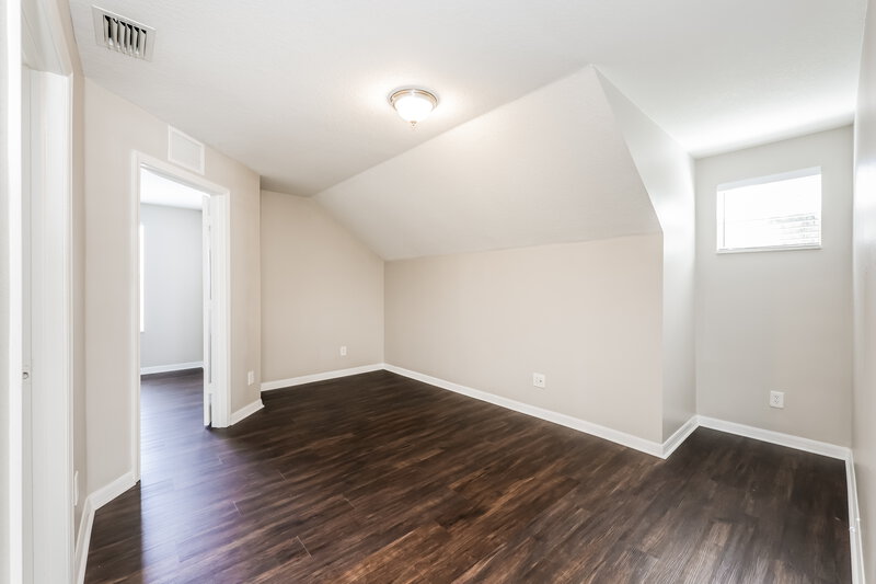 2,550/Mo, 8015 Terrace Ridge Dr Temple Terrace, FL 33637 Loft View