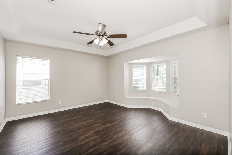 2,550/Mo, 8015 Terrace Ridge Dr Temple Terrace, FL 33637 Main Bedroom View