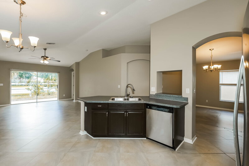 1,945/Mo, 11210 Summer Star Dr Riverview, FL 33579 Kitchen View 3