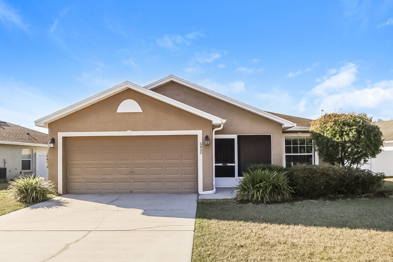 2,105/Mo, 6400 Twin Bridges Dr Zephyrhills, FL 33541 External View