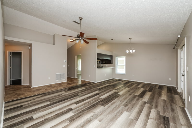 2,255/Mo, 1222 Cressford Pl Brandon, FL 33511 Living Room View