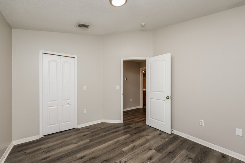 2,000/Mo, 1533 Marsh Wood Dr Seffner, FL 33584 Bedroom View 2