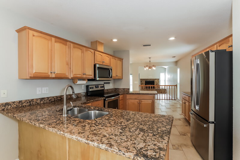 3,760/Mo, 16130 Gardendale Dr Tampa, FL 33624 Kitchen View 2