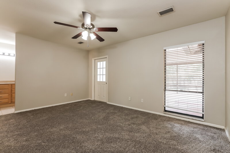 3,760/Mo, 16130 Gardendale Dr Tampa, FL 33624 Main Bedroom View