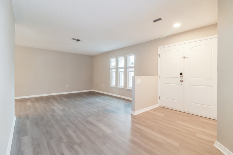 2,150/Mo, 12909 Walnut Tree Ln Hudson, FL 34669 Living Room View