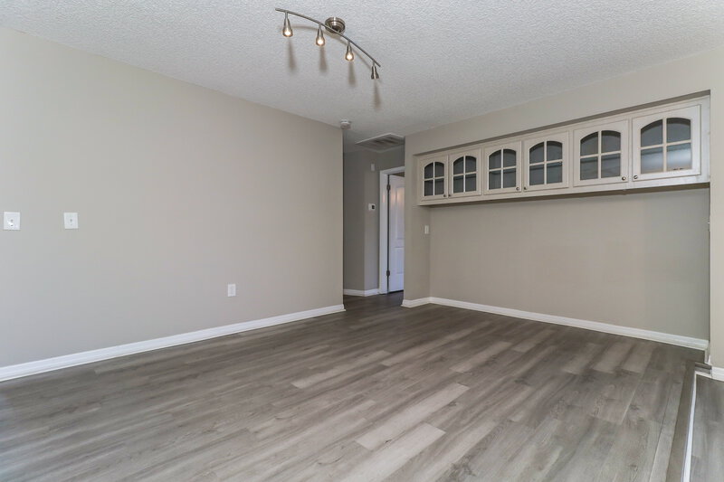 2,095/Mo, 12909 Walnut Tree Ln Hudson, FL 34669 Dining Room View