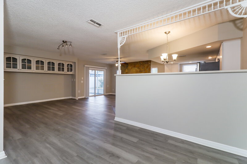 2,095/Mo, 12909 Walnut Tree Ln Hudson, FL 34669 Dining Room View 2