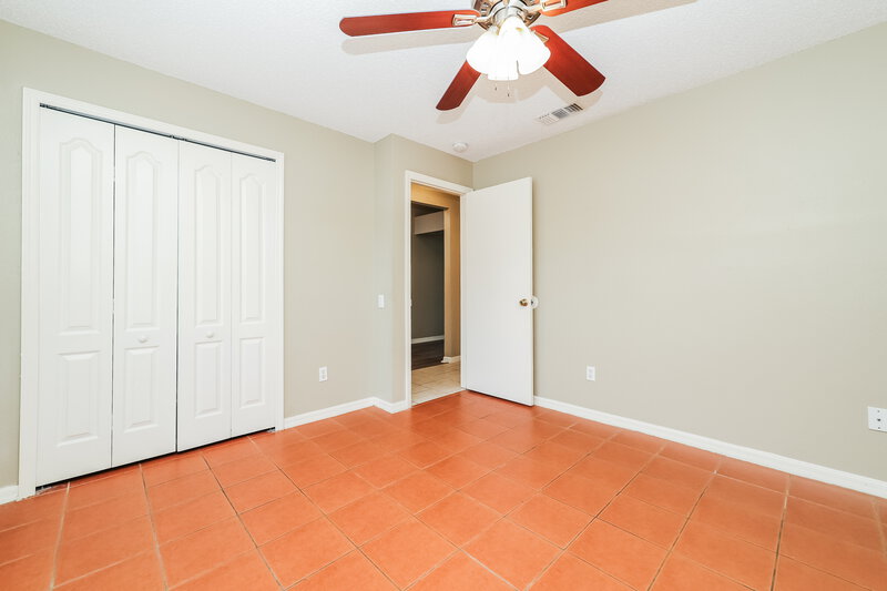 2,250/Mo, 12515 Midpointe Dr Riverview, FL 33578 Bedroom View 4