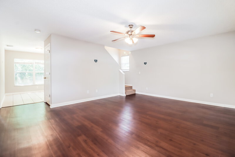 2,080/Mo, 714 Cape Cod Cir Valrico, FL 33594 Living Room View