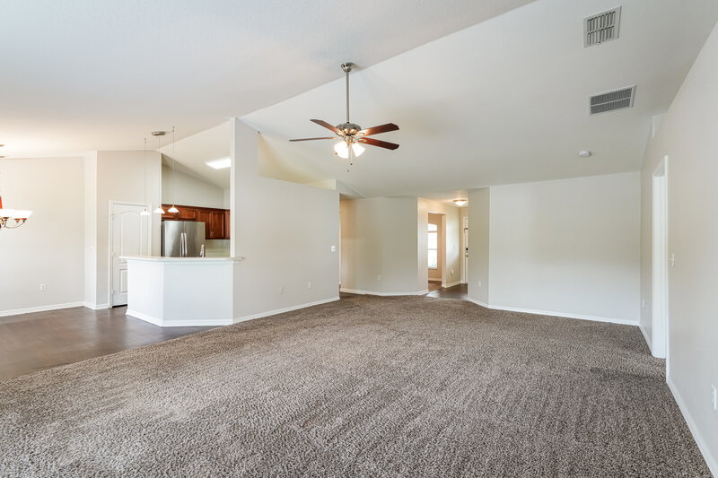 1,960/Mo, 6727 Krenson Oaks Cir Lakeland, FL 33810 Living Room View 2