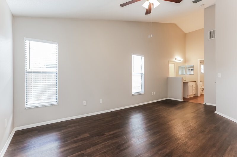2,165/Mo, 11715 Lynmoor Dr Riverview, FL 33579 Living Room View 2