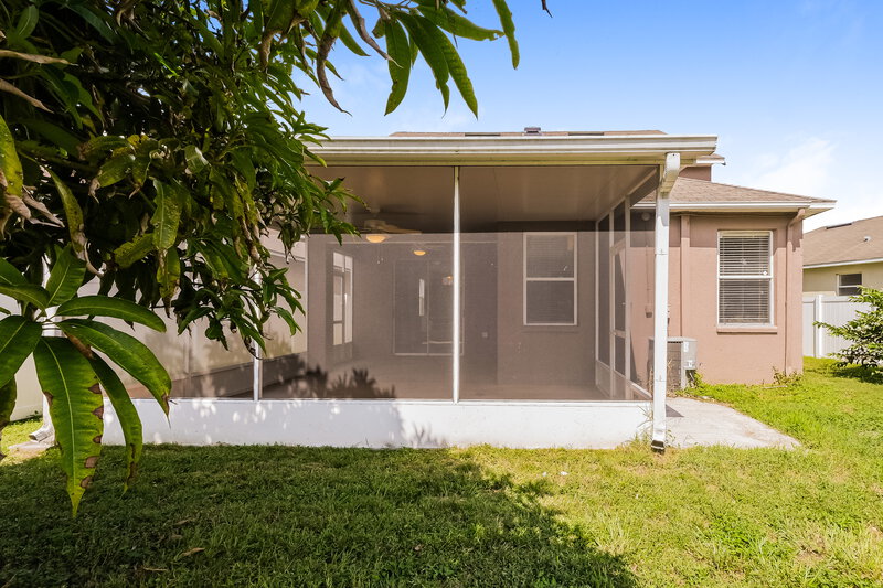2,350/Mo, 8513 Deer Chase Dr Riverview, FL 33578 Rear View