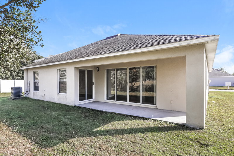 2,030/Mo, 2419 Hamlet Cir Lakeland, FL 33810 Rear View