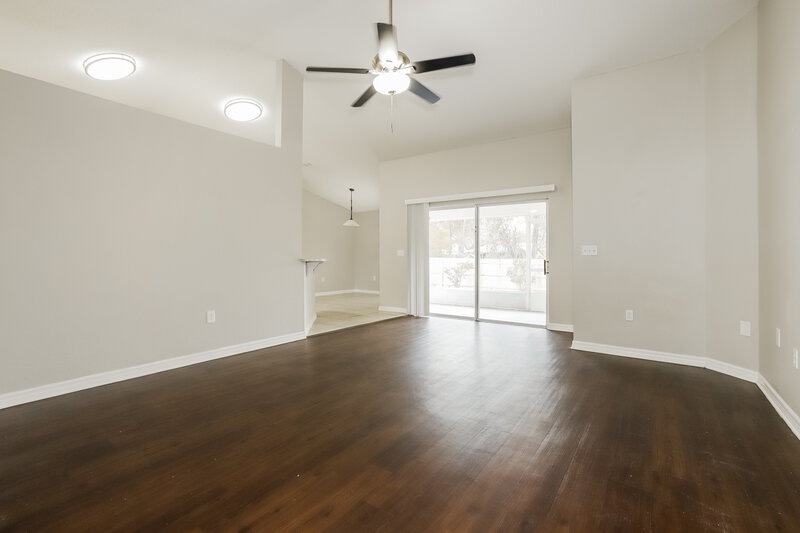 2,185/Mo, 3232 Merlot Dr (2) Lakeland, FL 33811 Living Room View