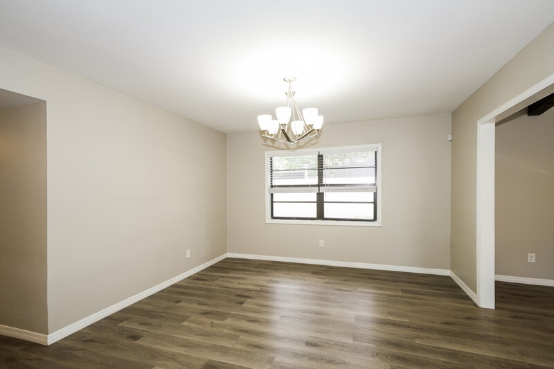 2,965/Mo, 4813 Bay Crest Dr Tampa, FL 33615 Dining Room View