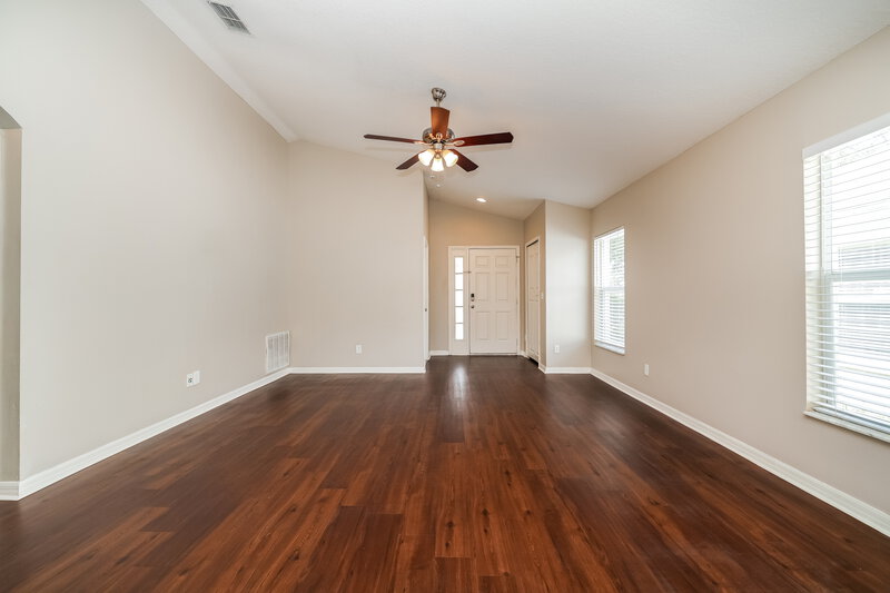 1,975/Mo, 7556 Oxford Garden Cir Apollo Beach, FL 33572 Living Room View
